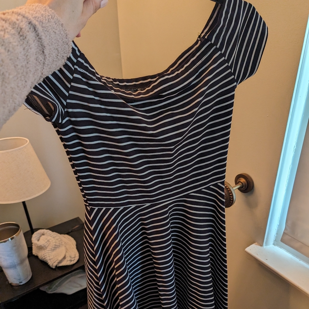 Windsor dress size M - Picture 2 of 2
